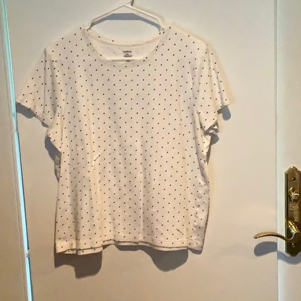 Short sleeve Waite with black dots